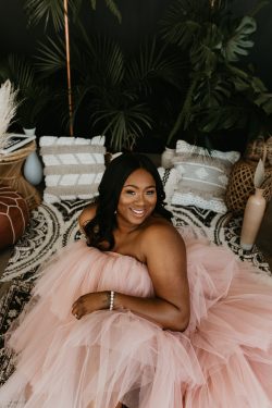 Cece looking absolutely stunning during our Tropical/boho engagement session!???