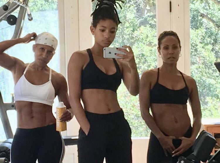 Wow! Jada’s mom has a 6 pack!