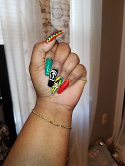 Luxe by Fancy, Black power nails