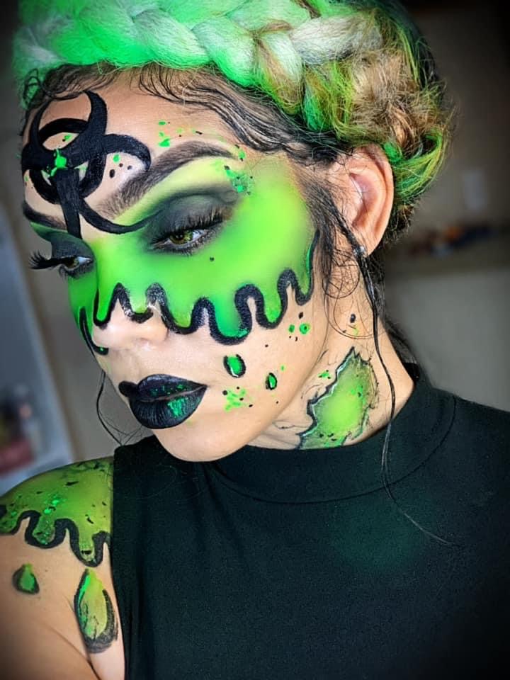 makeup 🎨 green makeup 🦠 toxic
