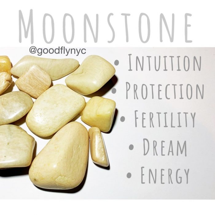 Healing Crystal Meaning: Moonstone