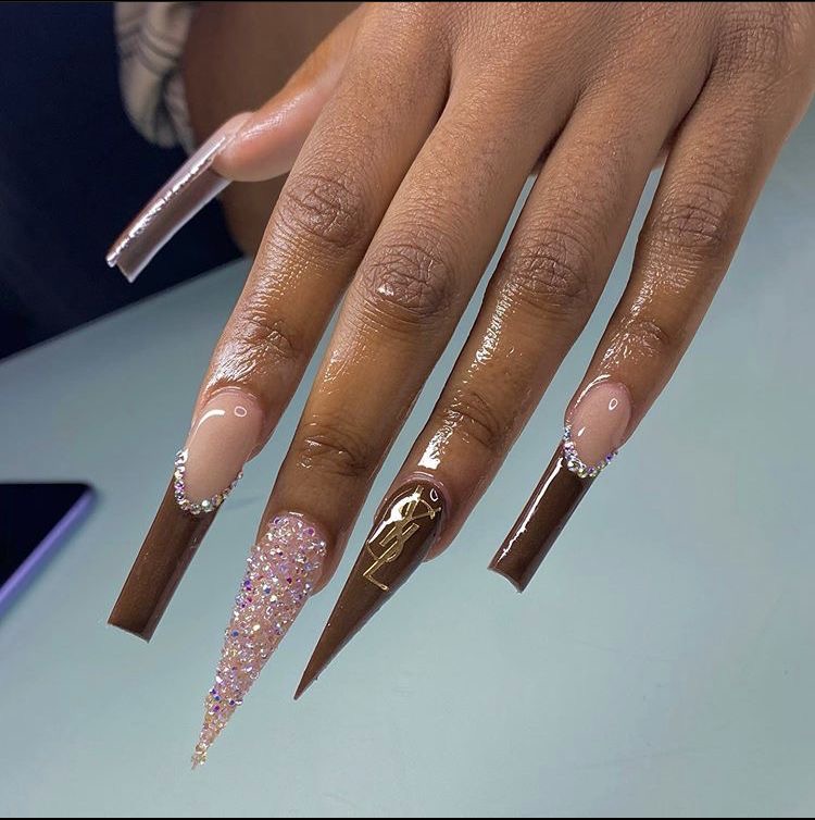 Love the shape and color 😝🥰