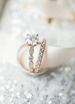 So pretty!! | Milgrain Marquise and Dot Diamond Engagement Ring in 14k Rose Gold (1.5 ct/tw)