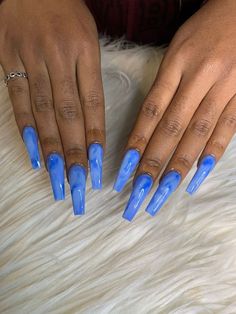blue nailsss