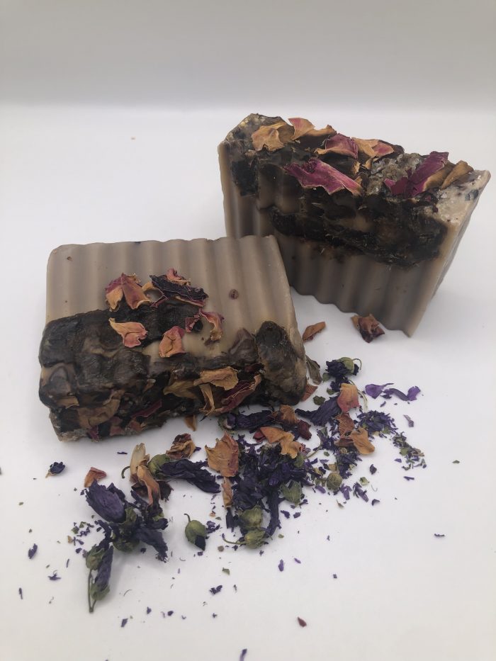 Sea Moss and African Black Soap with Rose Petals and Manuka Honey
